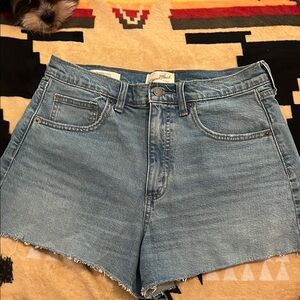 Universal Thread Blue Jean Shorts High-Waisted Frayed Hem